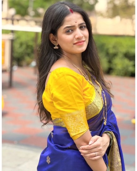 Sharayu Sonawane Saree Look