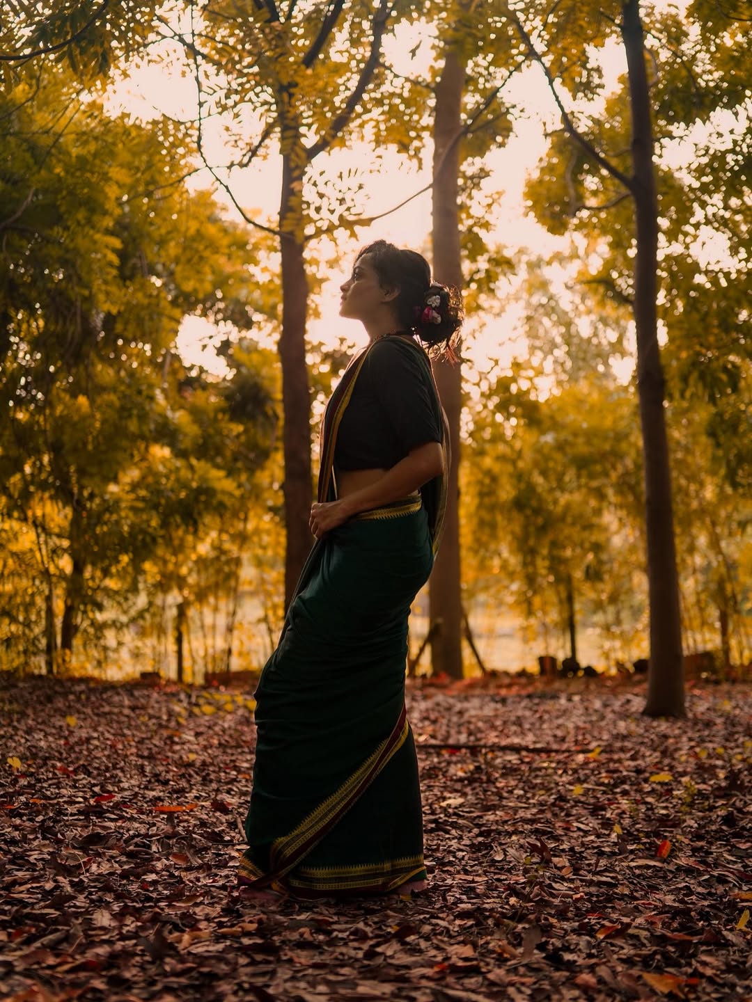 Shivali Parab Green Cotton Saree Look