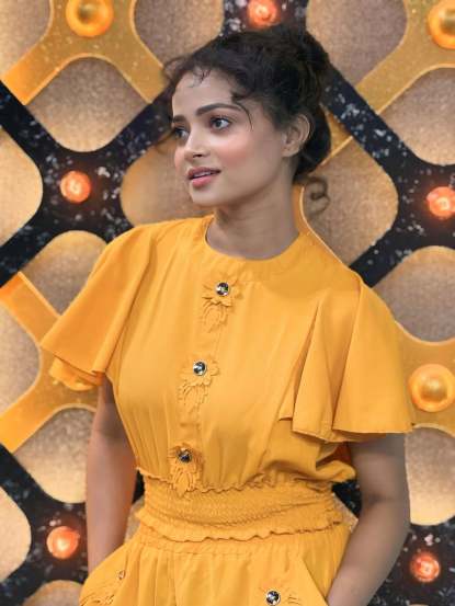 Shivali Parab Yellow Co-Ord Set Look