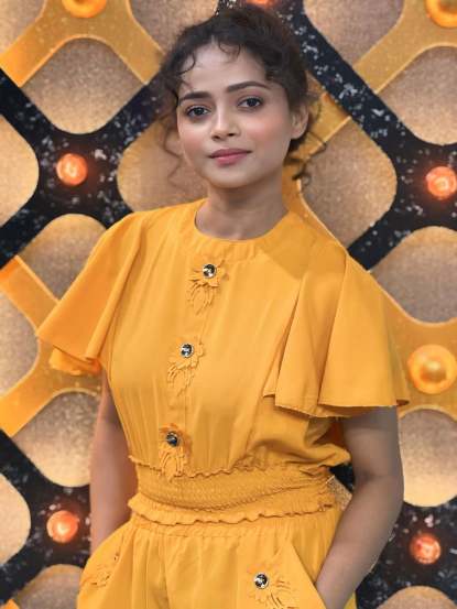 Shivali Parab Yellow Co-Ord Set Look
