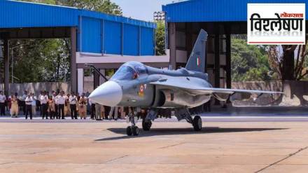 भारतीय वायुसेनेच्या ताफ्यात तेजस एमके 1A दाखल, चीन-पाकिस्तानच्या लढाऊ विमानांवर पडेल भारी; काय आहे वैशिष्ट्यं?