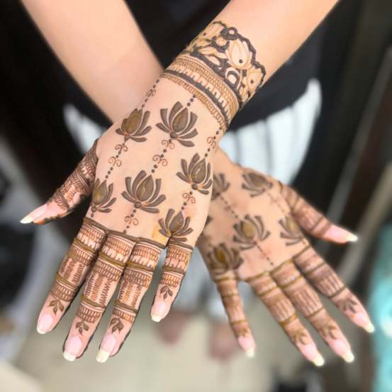 Vat Purnima 2025 Mehndi Design