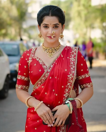 Vat Purnima 2025 Saree Colour Puja Tips