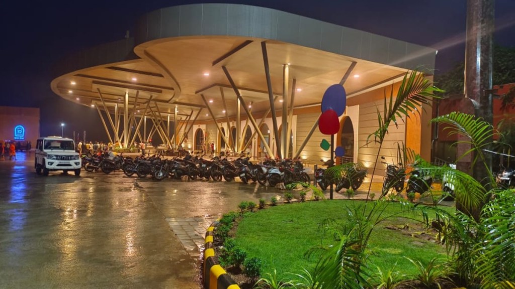 Sawantwadi Terminus , Sawantwadi Terminus 10th Anniversary of Promise, Railway Passengers Association, gandhigiri , Sawantwadi Terminus news, loksatta news,