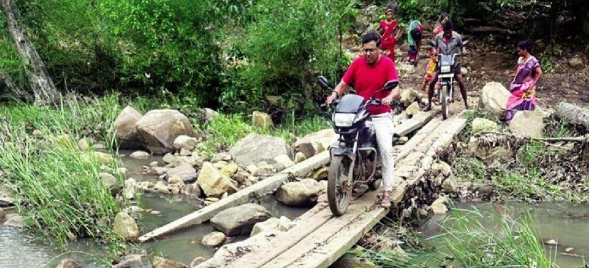 Government siege Naxalism, Naxalism, Abuzmad ,