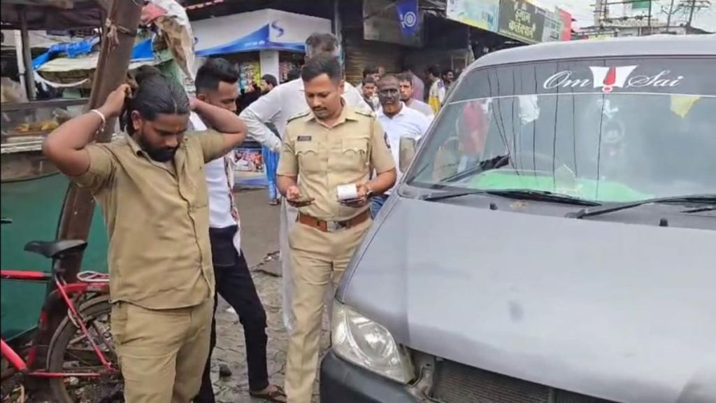 ambernath school van accident due to reckless driving by illegal school bus driver