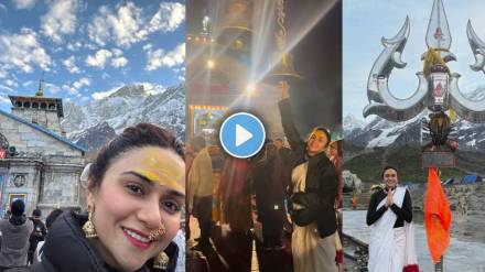 amruta khanvilkar went to kedarnath with prajakta mali