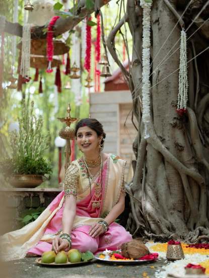 ankita walawalkar celebrates vat purnima