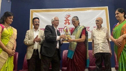 Senior writer Bhanu Kale opinion on comedy creation in Pune print news