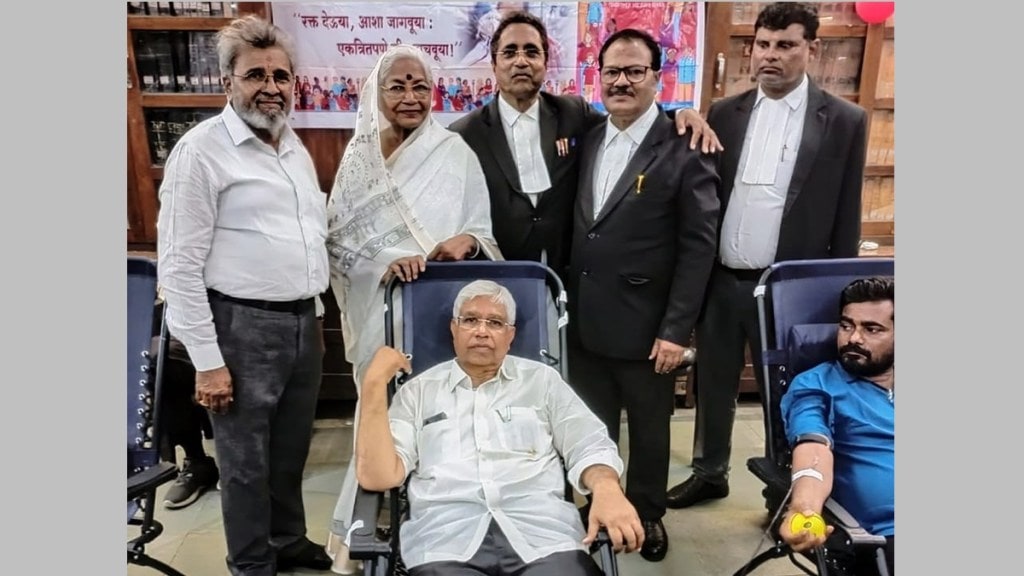 mla blood donation in Amravati