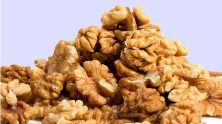 tax evasion of Rs 44 crore from walnut imports