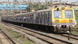 रेल्वेतून मोबाईल लंपास करणाऱ्या सराईत चोराला अटक