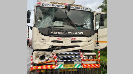 Mumbai pune expressway accident