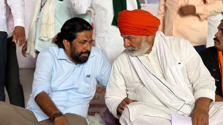 Rakesh Tikait supports bachchu kadu s agitation Rakesh Tikait supports bachchu kadu s agitation