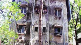 malad tenants fined 2 lakh each for stalling dangerous building demolition mumbai