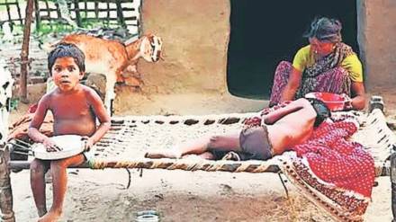article about rural living conditions in Maharashtra