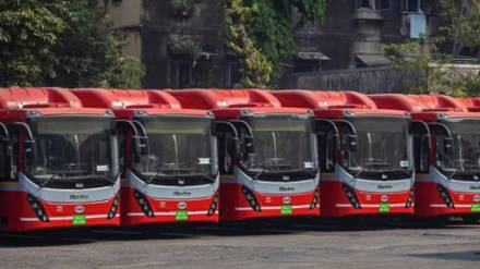 ST electric buses news in marathi
