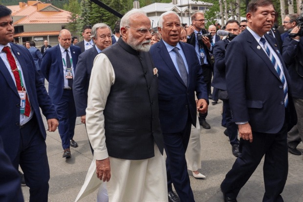 कॅनडामध्ये झालेल्या ५१ व्या G7 शिखर परिषदेदरम्यान पंतप्रधान नरेंद्र मोदी यांनी युरोपियन कौन्सिलचे अध्यक्ष अँटोनियो कोस्टा यांच्याशी महत्वपूर्ण चर्चा केली. (छायाचित्र स्रोत - X)
