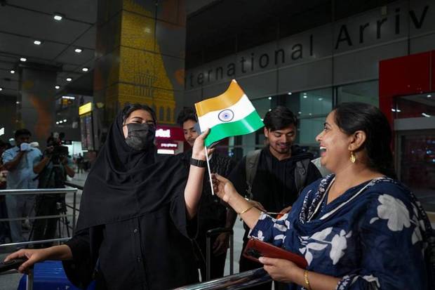 Flight carrying students from Armenia had landed in Delhi-Cover pic