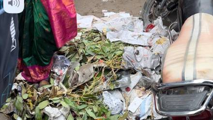 Health workers on strike Palghar, garbage in vegetable market