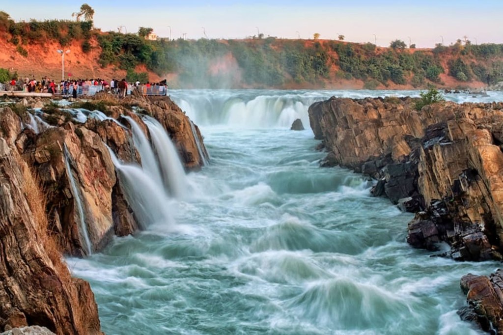 Bhedaghat Waterfall Visit