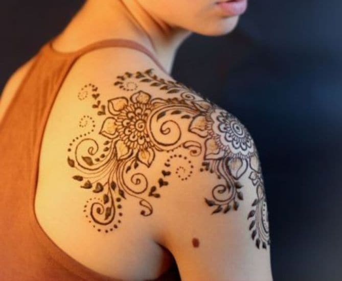 Elegant mehndi for western gowns