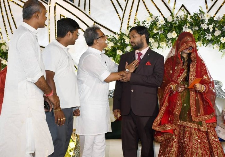Khan Sir's Modest Wedding Wins the Internet, Meet His Wife Behind the Veil