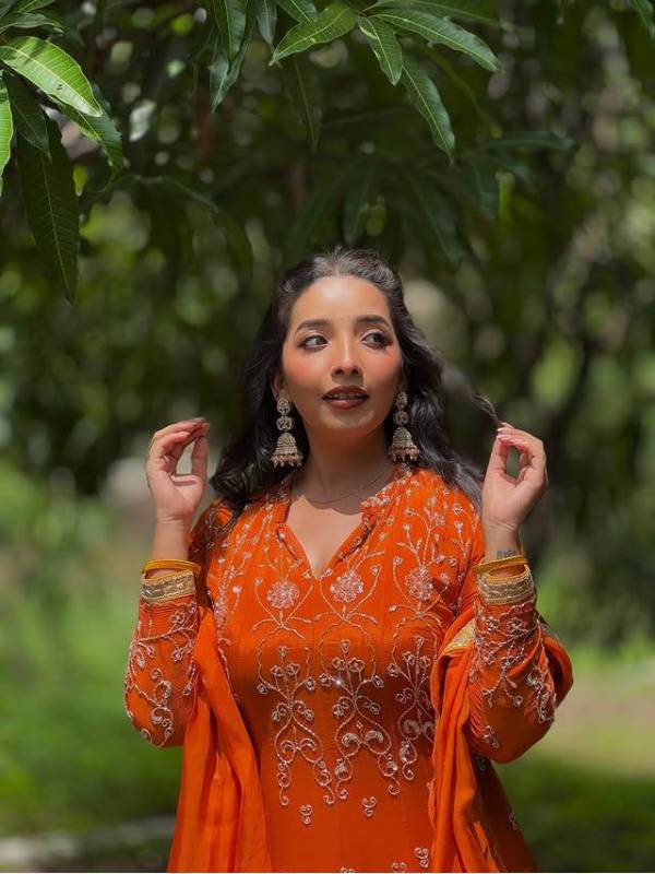 lakhat ek aamcha dada actress ishaa Sanjay