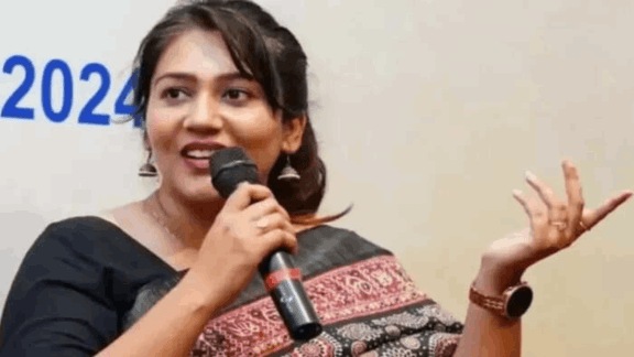 Success Story of malvica saxena quirky naari idea after selling shoes