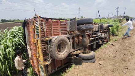 nashik accident more than eight people injured nashik accident more than eight people injured