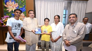 Nitin Gadkari praises disabled Viraj in Nagpur news