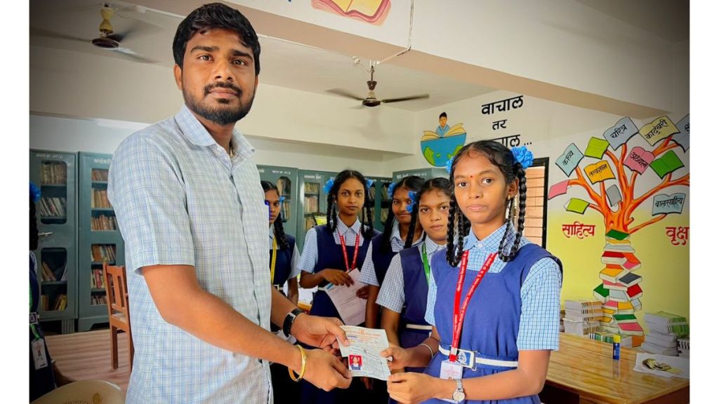 palghar ST bus student passes distributed on the first day of school rural school transport scheme palghar ST bus student passes distributed on the first day of school rural school transport scheme