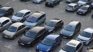 pune municipal corporation plans pay and park scheme on six major roads traffic congestion
