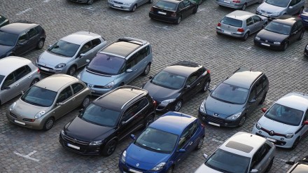 Cuffe Parade, Public Parking Reserved Plot , High Court Interim Stay,