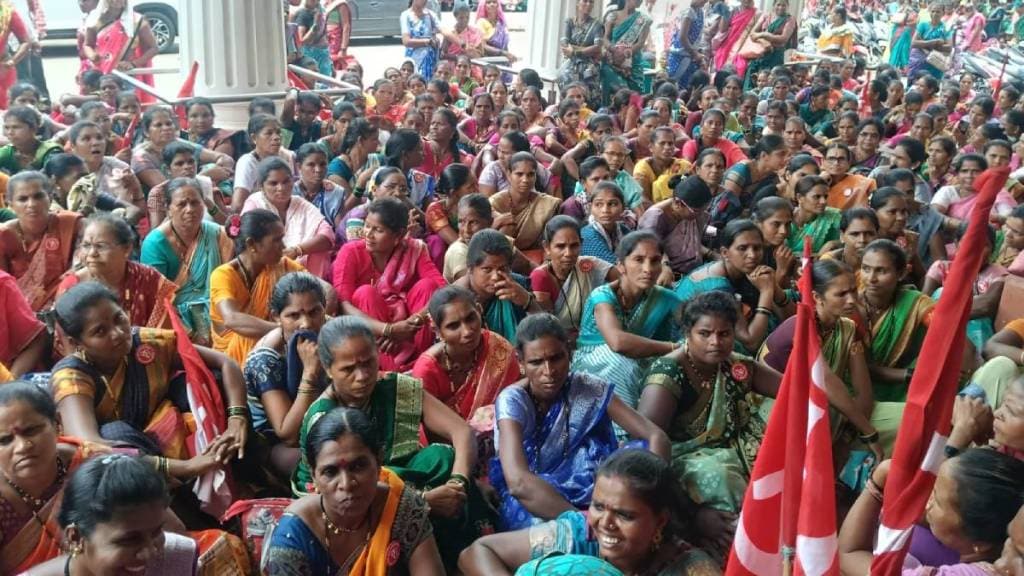 union reaction to meal contracts