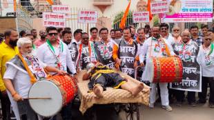 NCP (Ajit Pawar) staged a protest in front of the Dhule Metropolitan Municipality.