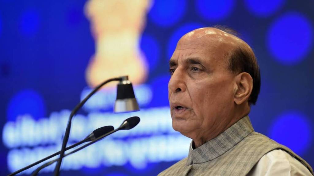 संरक्षणमंत्री राजनाथ सिंह
file photo
