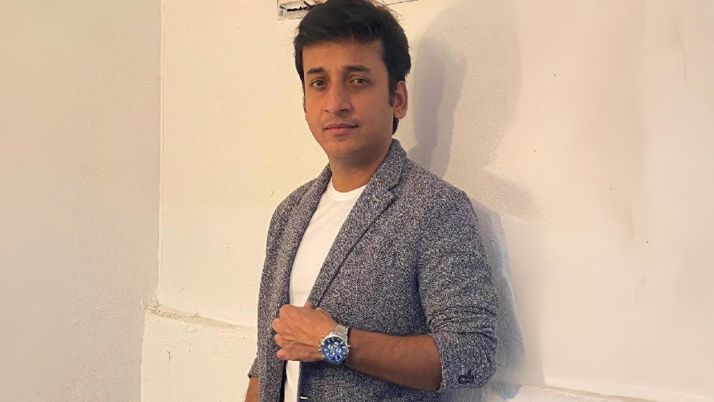 sankarshan karhade shared a post about poor condition of theatres in parbhani sankarshan karhade shared a post about poor condition of theatres in parbhani