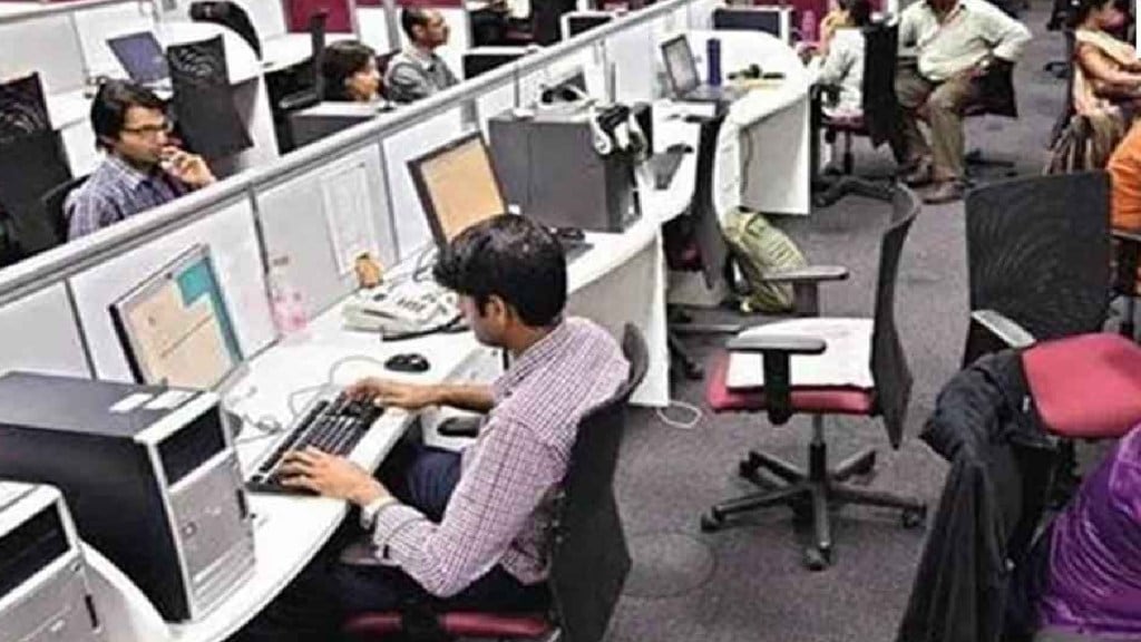 Growth in the services sector which is also recording rapid growth in the number of customers and employment is stable Growth in the services sector which is also recording rapid growth in the number of customers and employment is stable