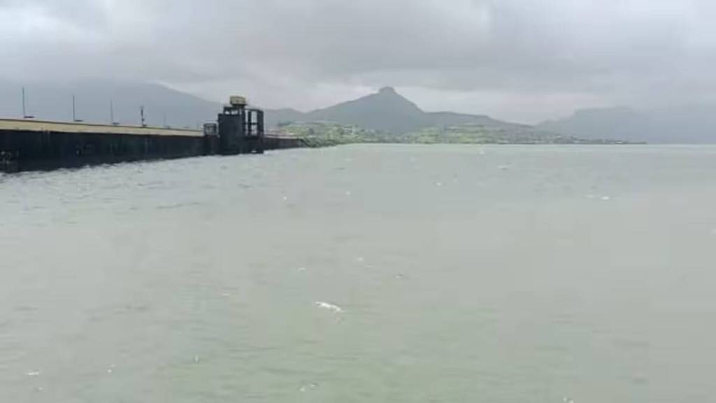 solapur rains kurnoor dam in akkalkot filled