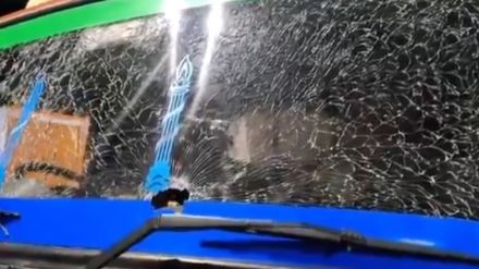 stone pelting and robbery reported on samruddhi expressway viral videos on social media