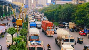 thane ghodbunder road traffic update jam due to accident