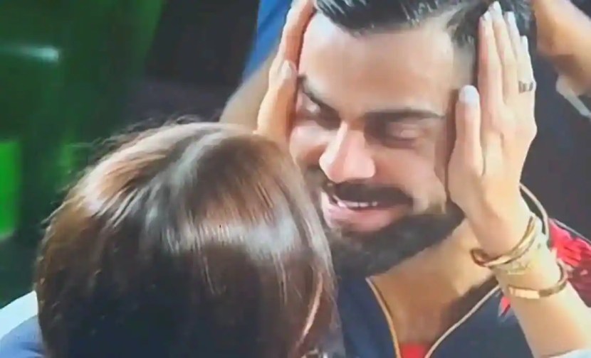 virat anushka photos in ipl final wining moment