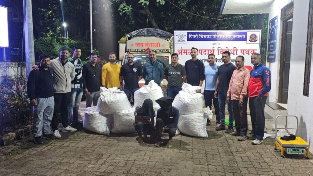  Anti narcotics squad seizes 264 kg ganja on pune nashik highway near Chakan