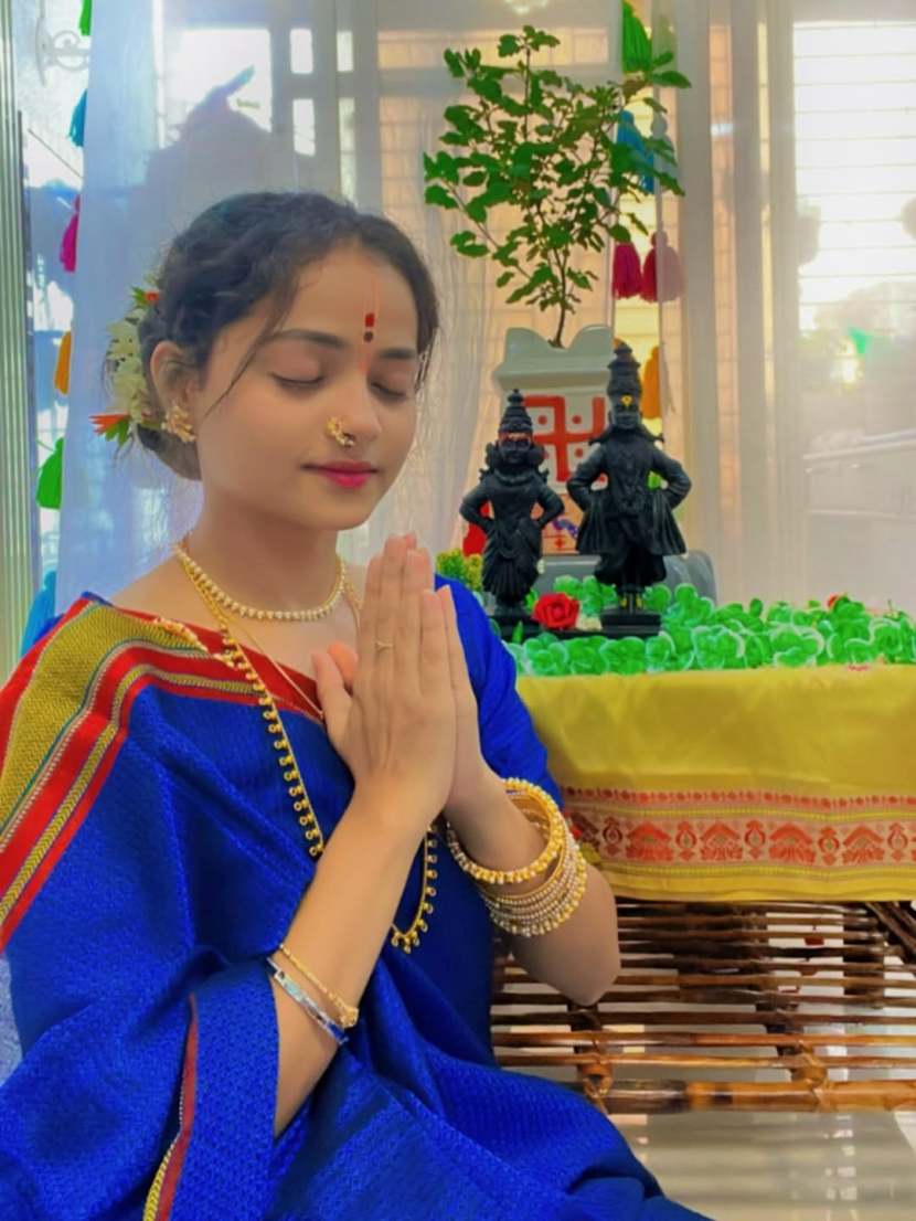shivali parab pooja and saree look