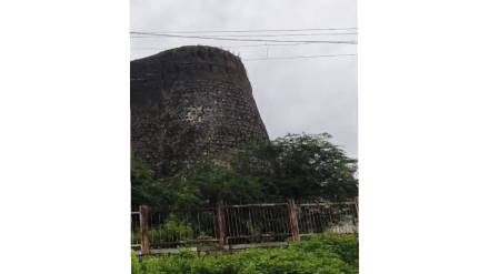 A tower of a historic fort collapsed in Balapur city of Akola district