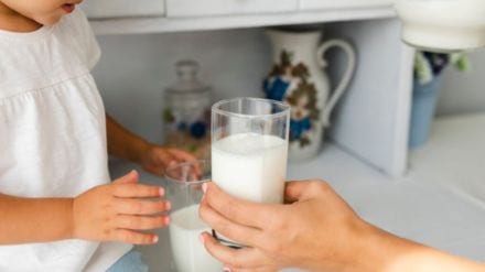 Milk Purity Check: Home Remedies & Tips