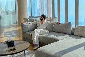 Amaal Mallik earns 25 lakh in one evening
