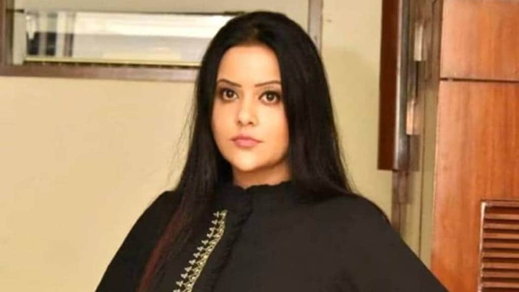 Decision today on bail application of accused who spread defamatory content about Amruta Fadnavis Pune print news