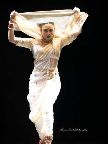 Amruta Khanvilkar 